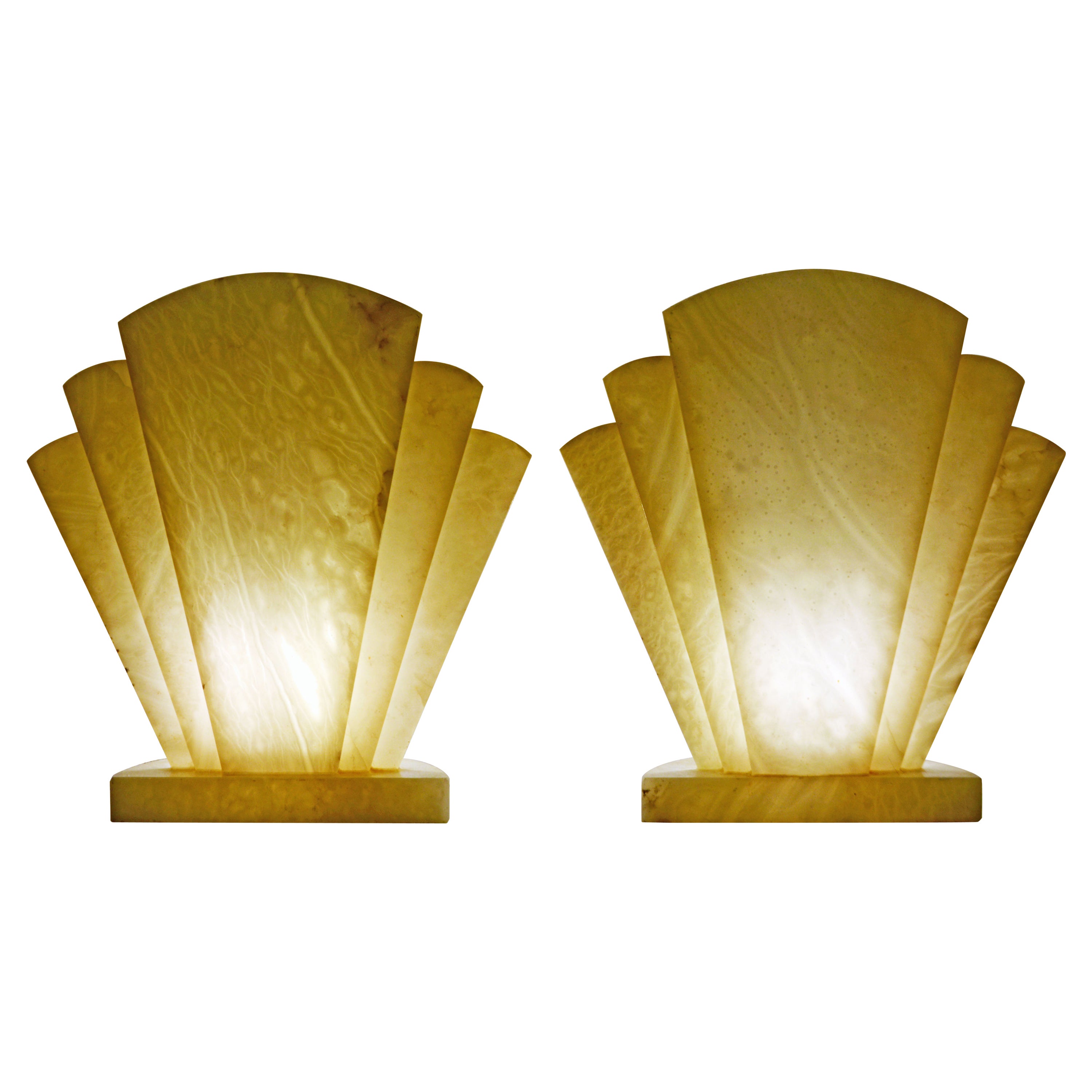 Pair of Vintage Italian Art Deco Style Scaglione Fan Shape Alabaster Table Lamps