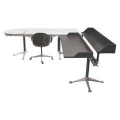 Bureau de direction en forme de L, de style moderne du milieu du siècle dernier, de Bruce Burdick pour Herman Miller