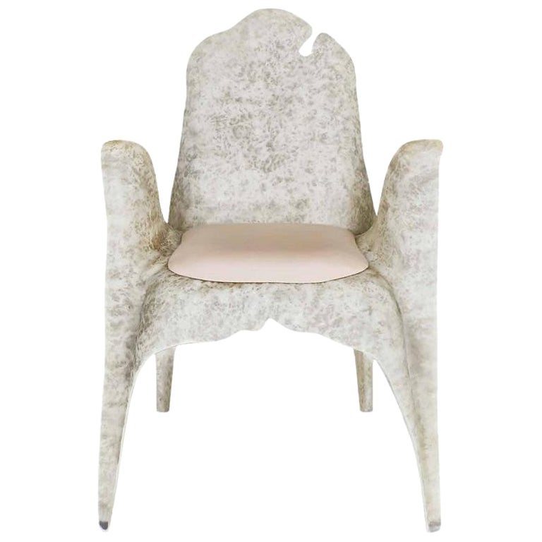 Chaise de salle à manger d'extérieur biomorphique en finition blanc mat En  vente sur 1stDibs | chaise biomorphique, chaise biomorphisme, biomorphisme  chaise