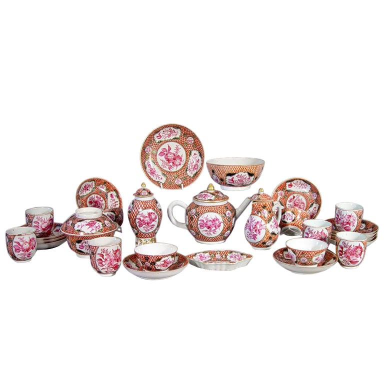 18th Century, Chinese Export Coral and Puce Porcelain Tea Service For Sale