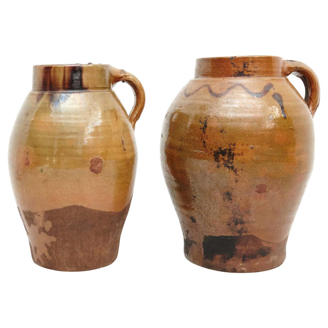Set von zwei handbemalten, rustikalen, beliebten, traditionellen Keramik aus dem 19. Jahrhundert