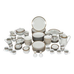 Service de table vintage en porcelaine à 12 places de 77 pièces, fin du 20ème siècle