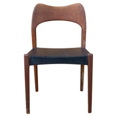 Niels Møller - Silla modelo 71 - teca - asiento de cuero - años 50 - Dinamarca