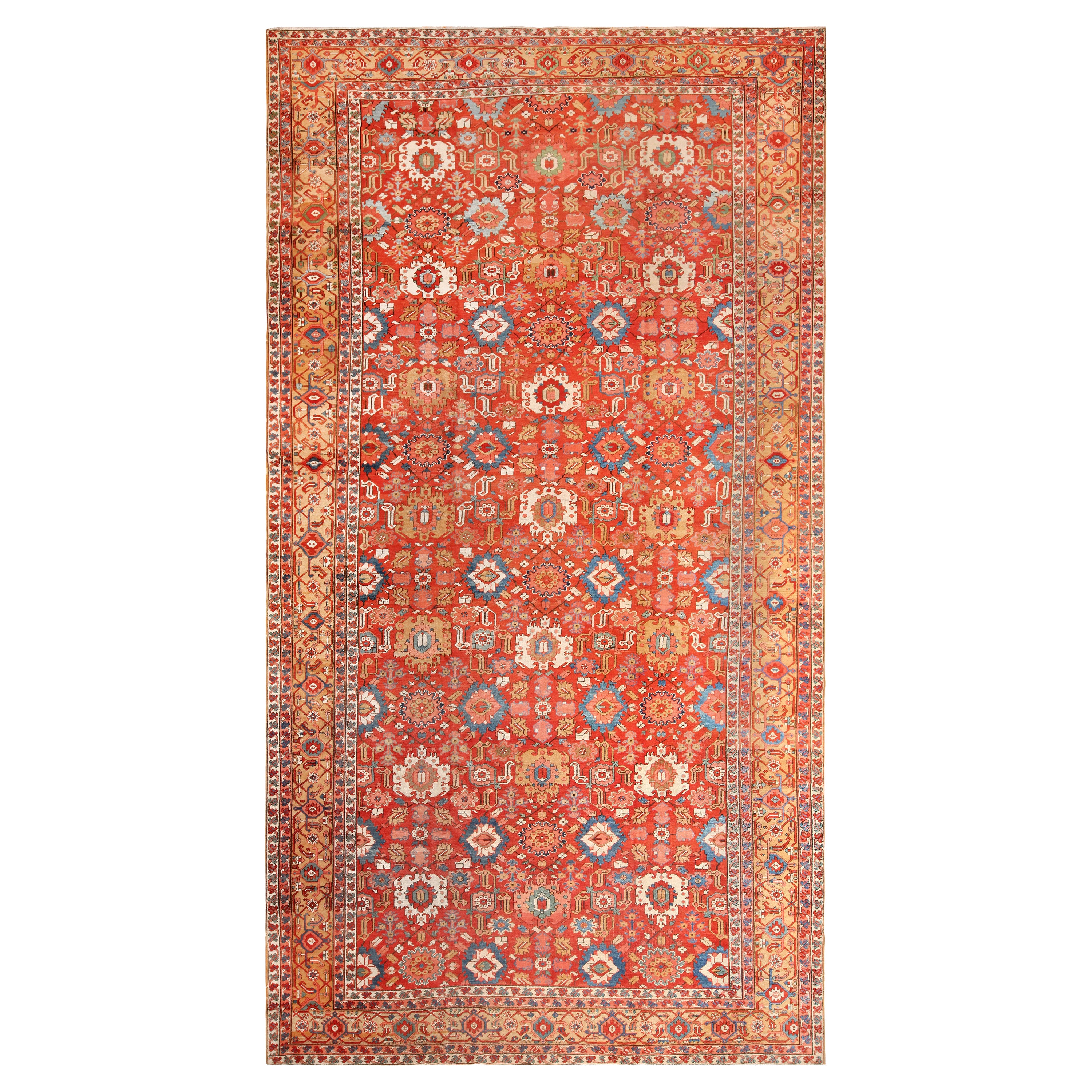 Antique Persian Heriz Serapi Rug. 11 ft 8 in x 21 ft 8 in For Sale