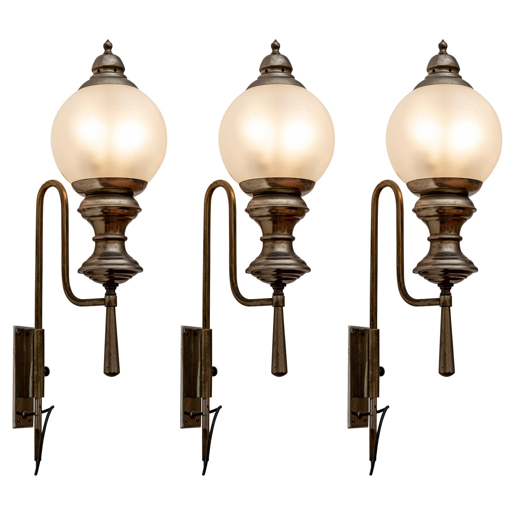 Set of Three Elegant Wall Lights Attributed to Luigi Caccia Dominioni For Sale