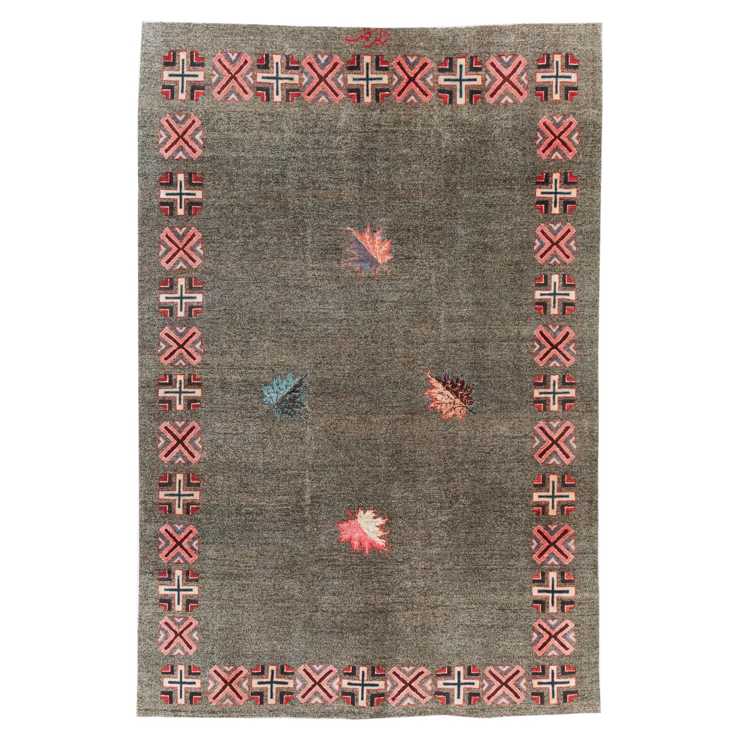 Handgefertigter persischer Art-déco-Teppich mit Mashad-Akzenten aus der Mitte des 20. Jahrhunderts im Angebot