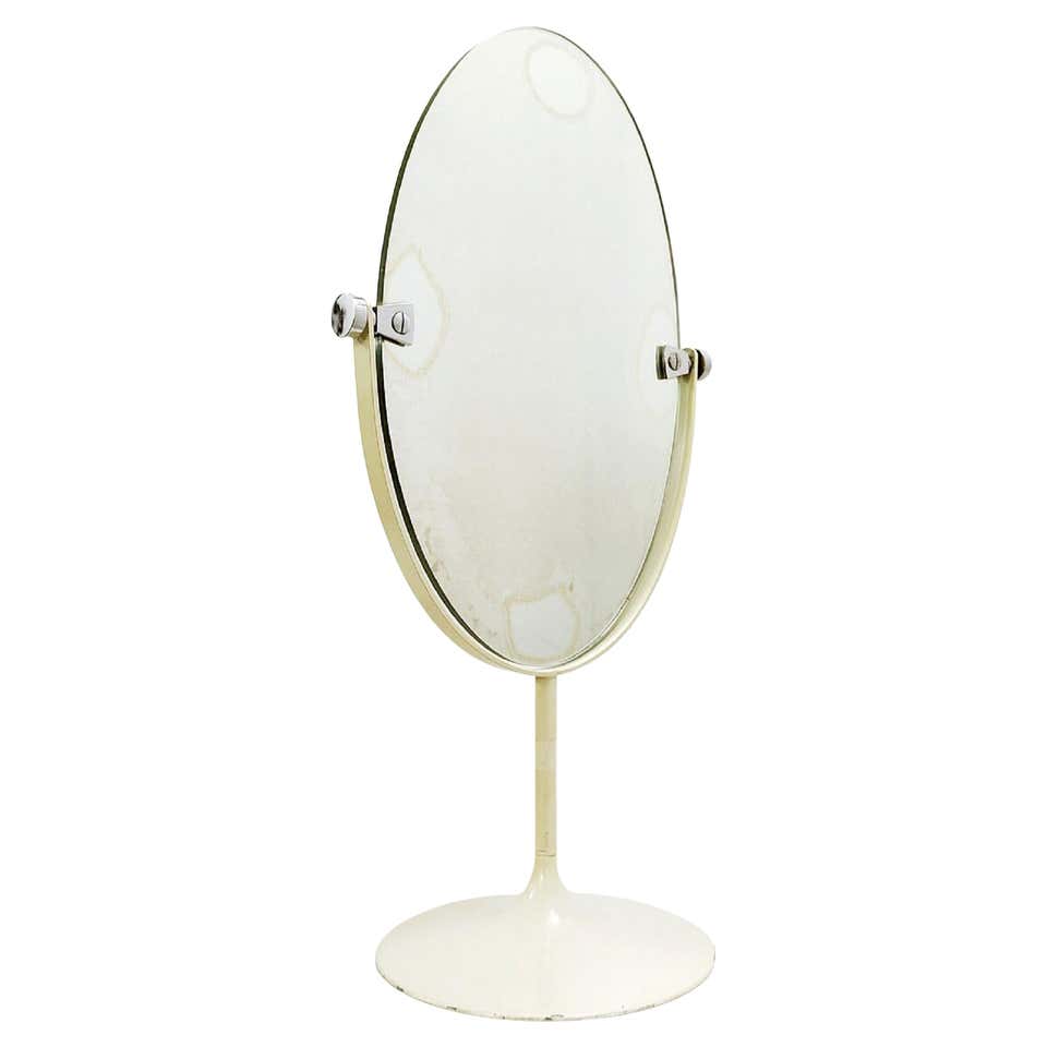 Adjustable table mirror Clearance
