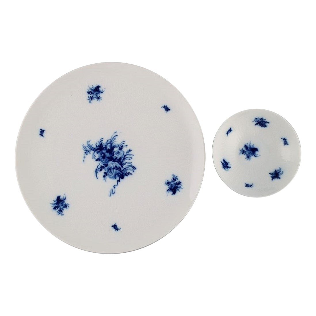 Bjørn Wiinblad for Rosenthal, Romanze Blue Flower Bowl and Large Dish, 1960s For Sale