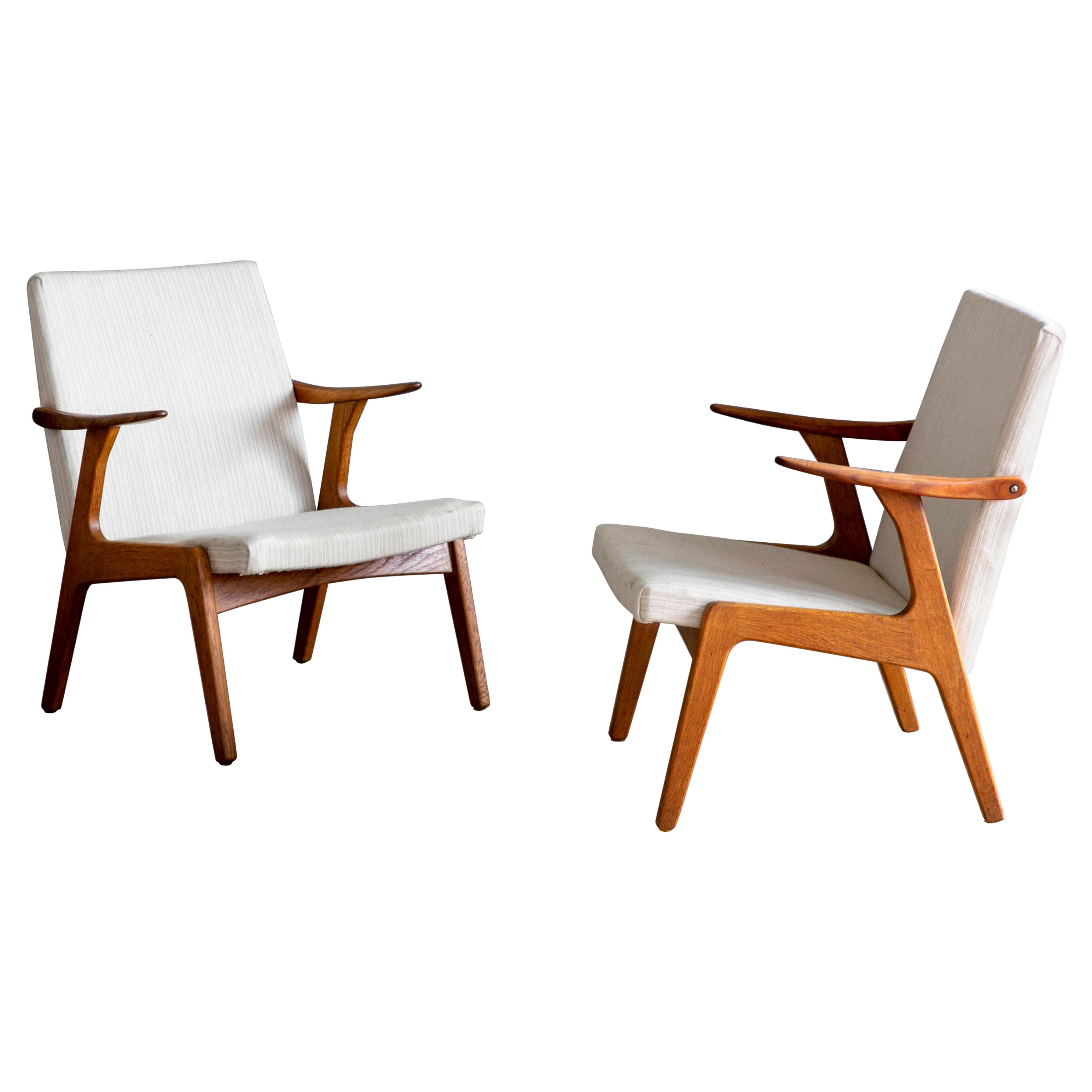 Danish Mid-Century Pair of Kurt Olsen Lounge Chairs in Teak and Grey Wool