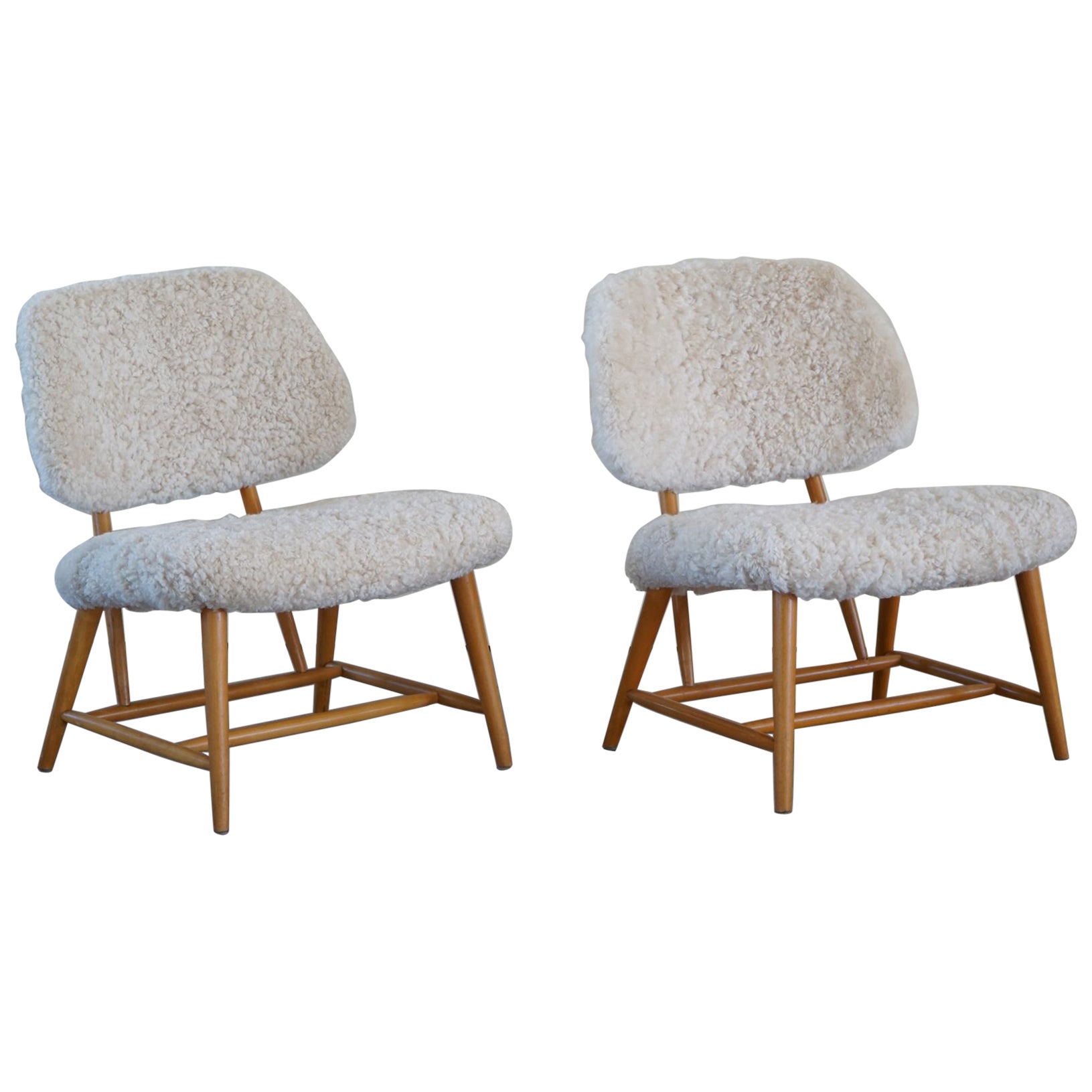Alf Svensson, Pair of "TeVe" Lounge Chairs, Reupholstered in Lambswool, 1950s
