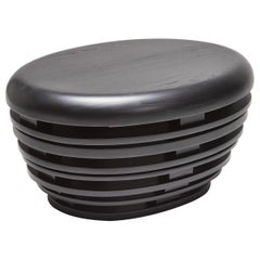 Mesa de centro, EGG de Reda Amalou, 2013, Roble teñido de negro