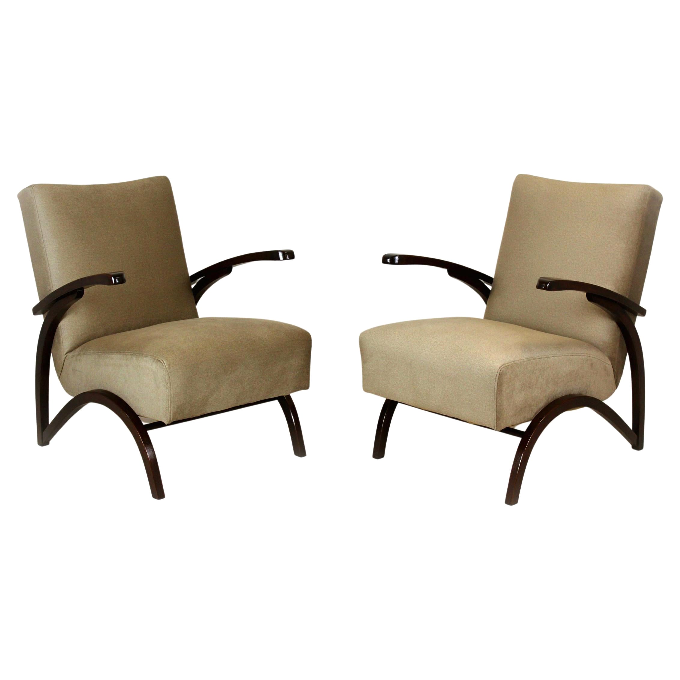 Restored Beech Armchairs Attributed to Jindřich Halabala, 1940s, Set of 2