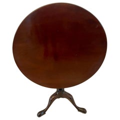 Antiker runder Mitteltisch aus Mahagoni in George III.-Qualität
