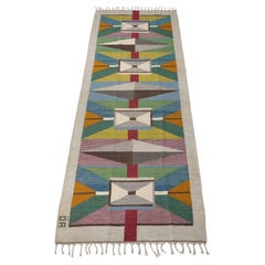 Grand tapis de couloir à tissage plat Agda sterberg signé « A » Suède années 1960 14' 10"" x 4"" 10""