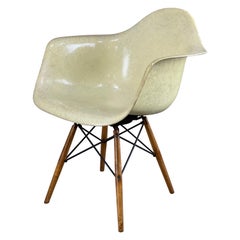 Eames Swivel Lounge Chair in Parchment Rope Edge Dowel Eiffel Base PAW