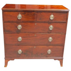 American Hepplewhite Mahogany Reeded Chest of Drawers with Splayed Feet, C. 1790