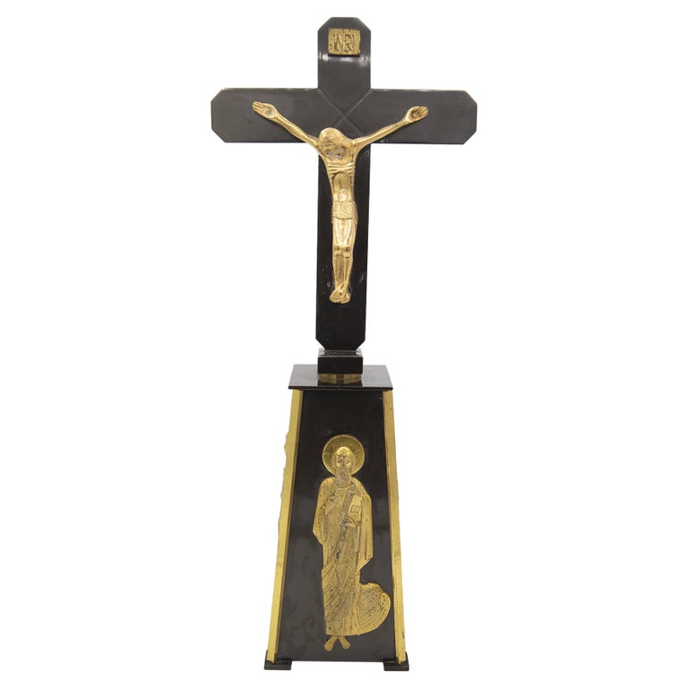 Italian Vintage Crucifix in Bronze and Iron For Sale