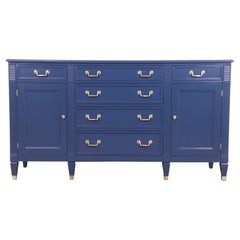 Kindel Furniture buffet de style Régence française Louis XVI laqué bleu, reverni