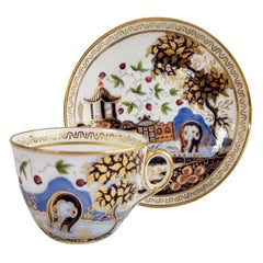 Tasse à thé et soucoupe en porcelaine à la cendre d'os New Hall, motif éléphant, Régence, vers 1815