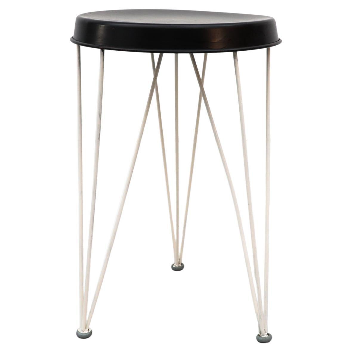 Pilastro "Seggiolina" Task Stool with Black Metal Seat and White Wire Base