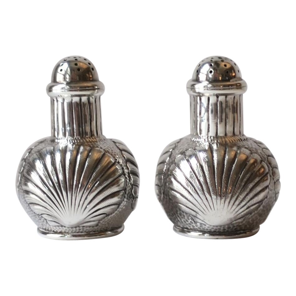 Sterling Silver Salt & Pepper Shakers Scallop Seashell Design by Caldwell, Pair