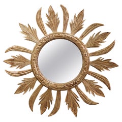 Miroir français du milieu du siècle dernier sculpté et peint en argent Sunburst