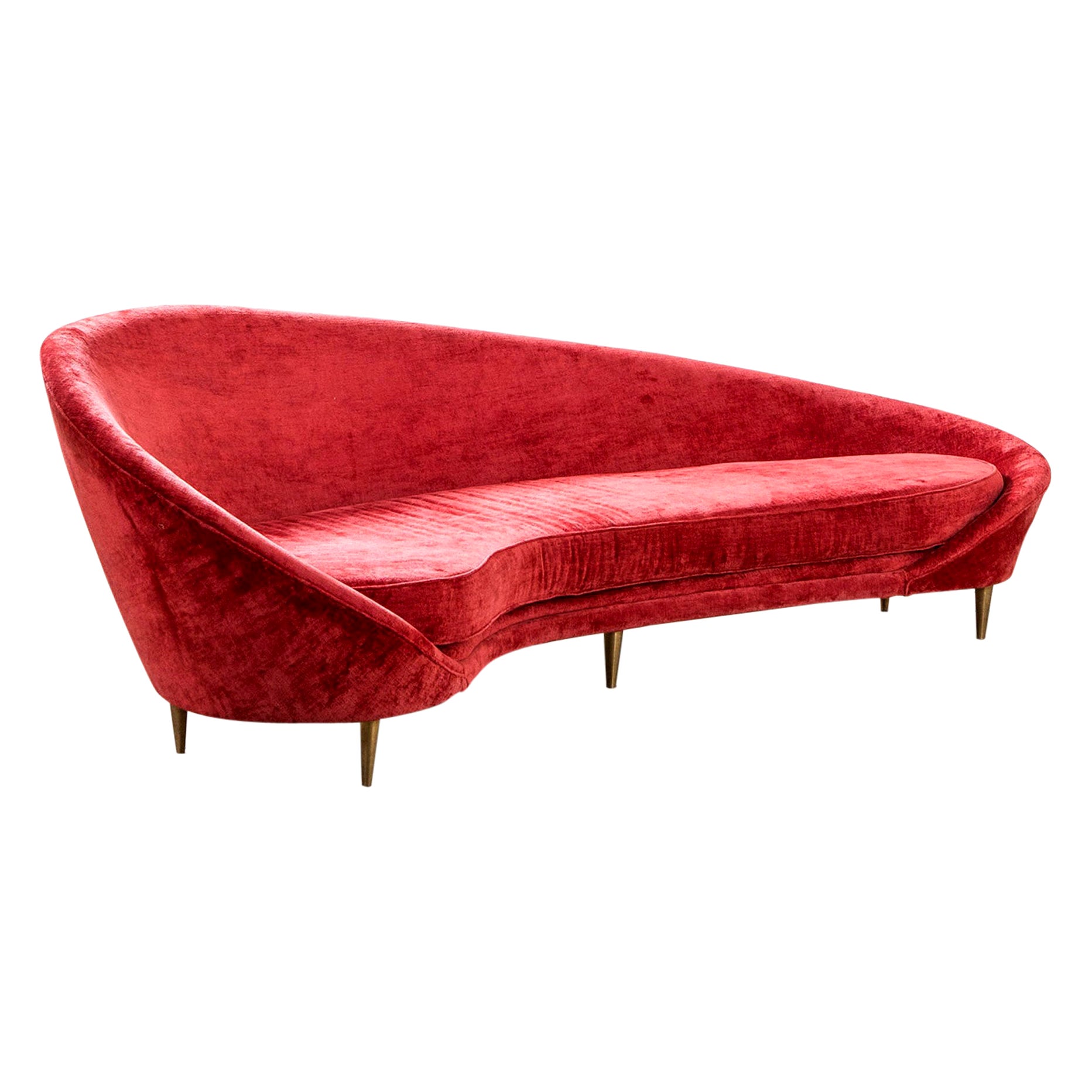 20th Century Edizioni Cinquanta Virgola Sofa in Red Velvet and Brass For Sale
