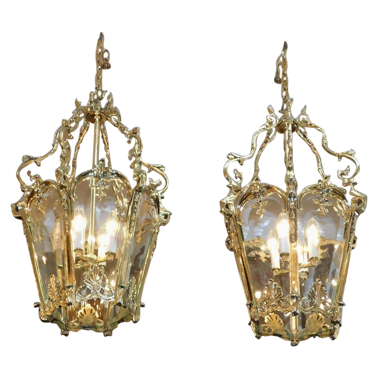 Pair of French Brass Foliage Shell & Beveled Glass Hanging Hall Lanterns, C 1820 For Sale