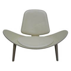 Iconic 20th Century Hans Wegner Lacquer and Leather Shell Chair