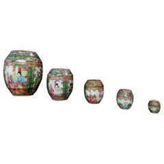 Five Famille Rose Export Porcelain Barrel-Form Covered Boxes, Early 19th Century