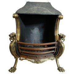 Grille de cheminée ancienne à capuche de style Renaissance de la fin du 19ème siècle