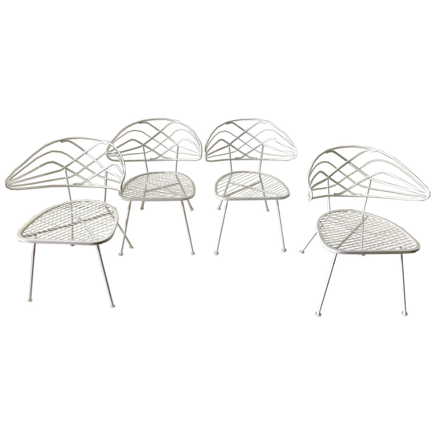 Lot de quatre chaises de jardin vintage « 4 » en fer de style Klismos en vente