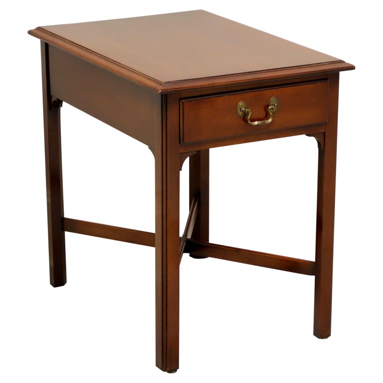 LINKTAYLOR Solid Mahogany Traditional Style End Side Table For Sale at