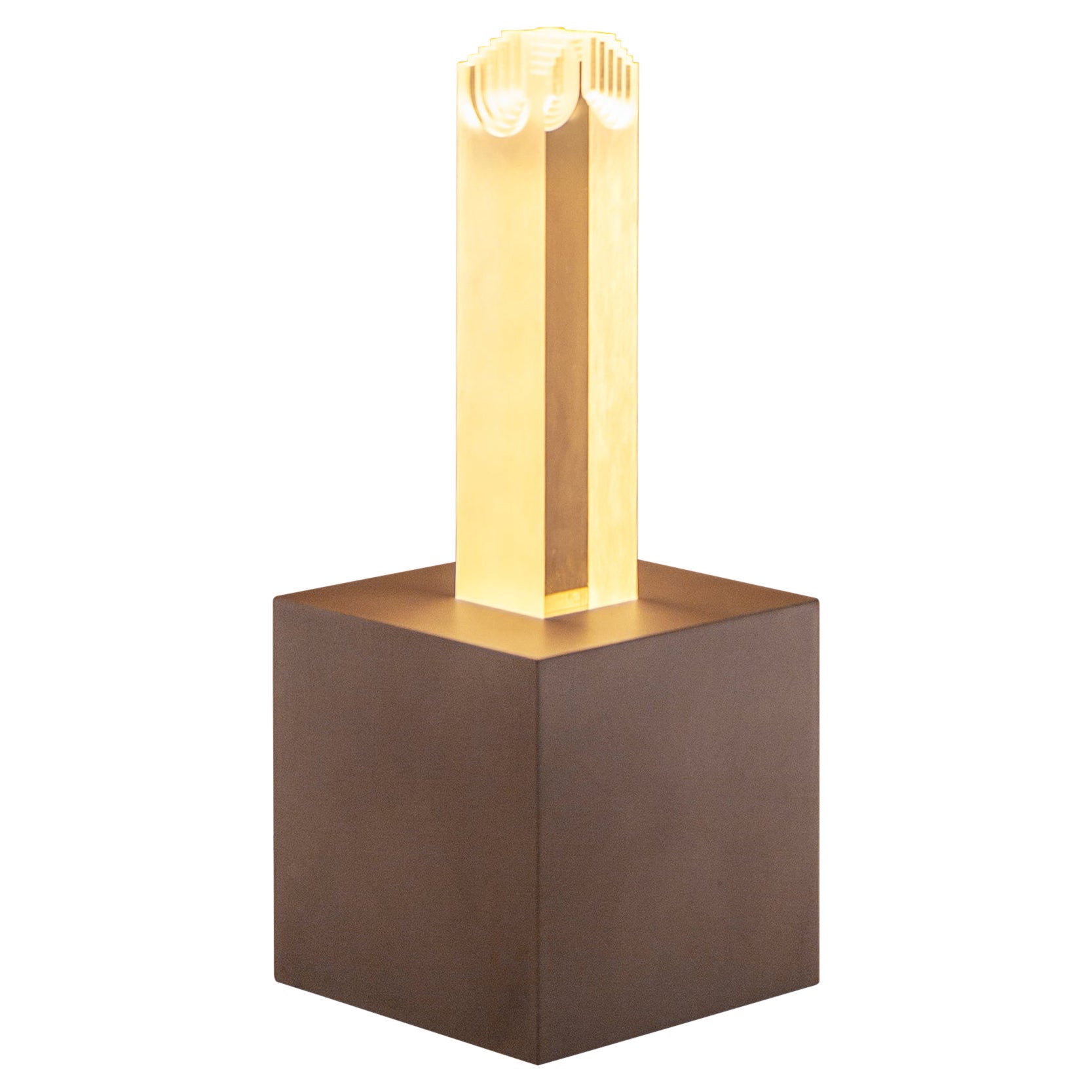 Lampada da terra Contemporary 12°14 "S, acrilico opaco e alluminio, di Yonathan Moore