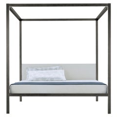Zanotta Small Milleunanotte Four-Poster Bed & Canopy in Grey Varnished Oak Frame (lit à baldaquin et baldaquin en chêne verni gris)