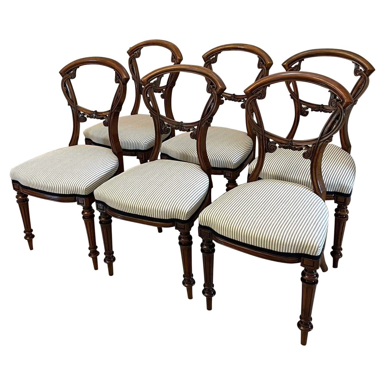 Fine Quality Set of 6 Antique Victorian Quality Carved Walnut Dining Chairs