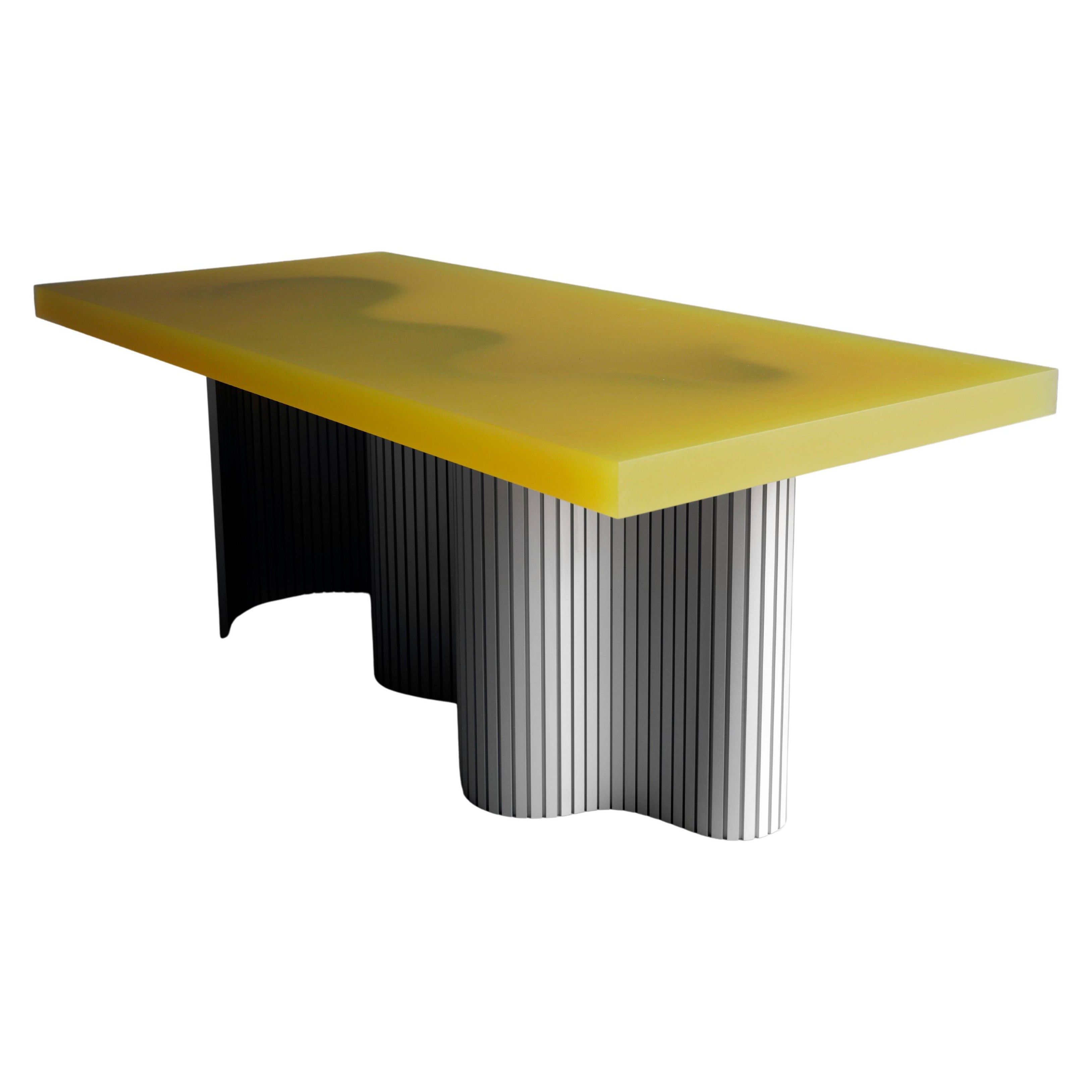 Table basse contemporaine en résine, Yellow Spine Table, Erik Olovsson