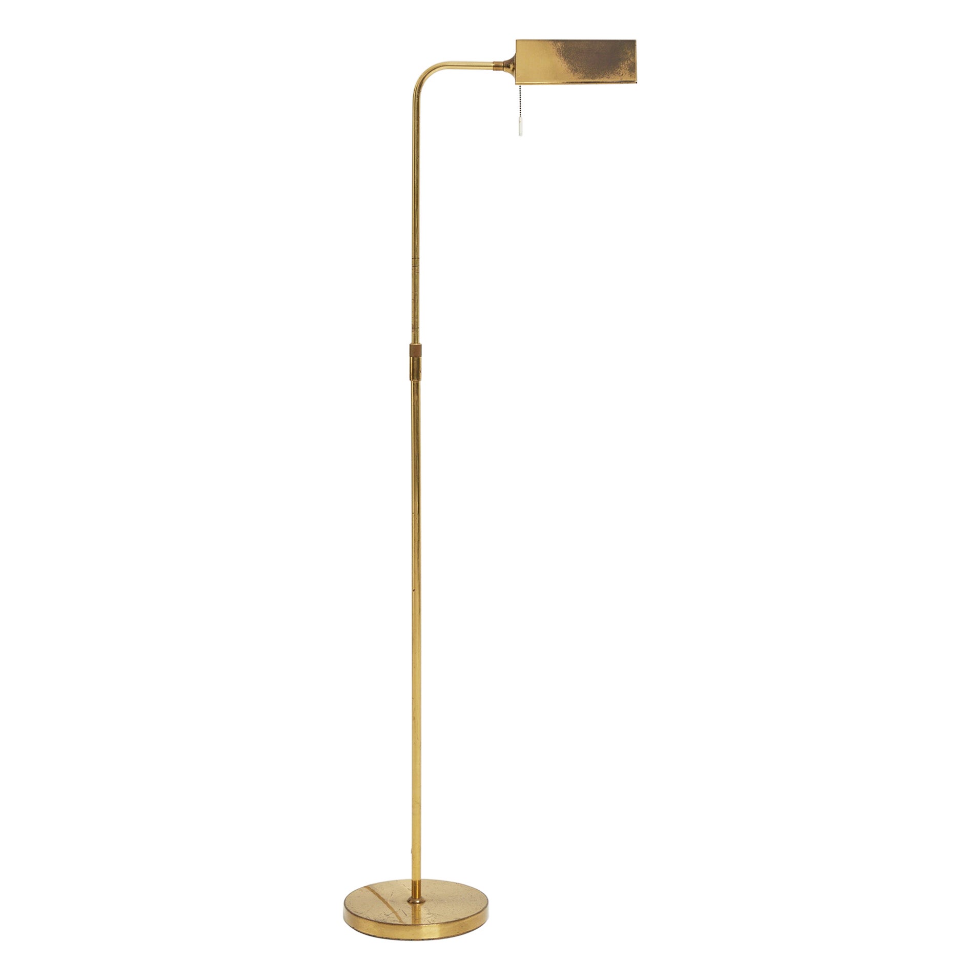 Sleek mid century brass pole floor lamp at 1stDibs