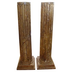 Paire de piédestaux en bois sculpté Louis XVI du 18ème siècle