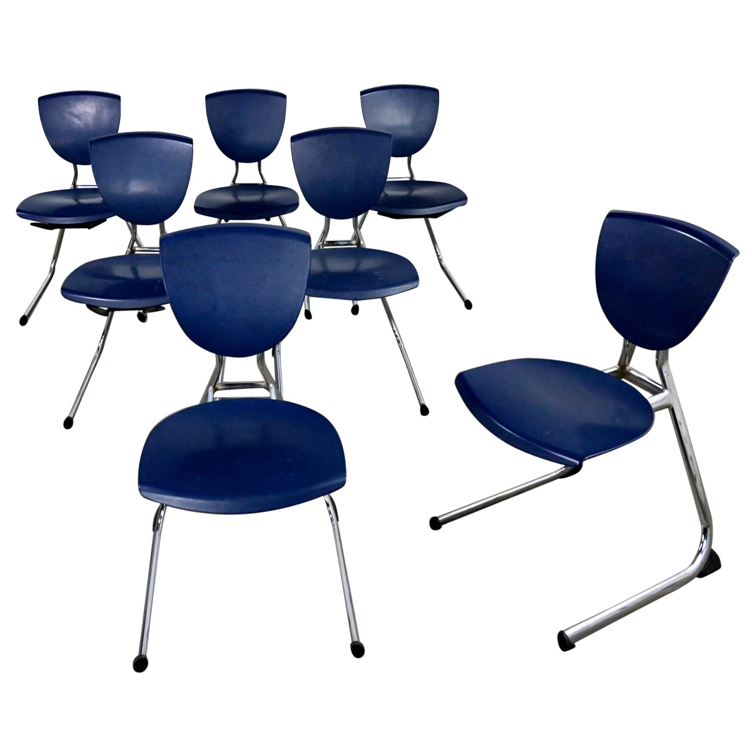 7 chaises de salle à manger cantilever modernes bleu foncé en plastique et chrome  en vente