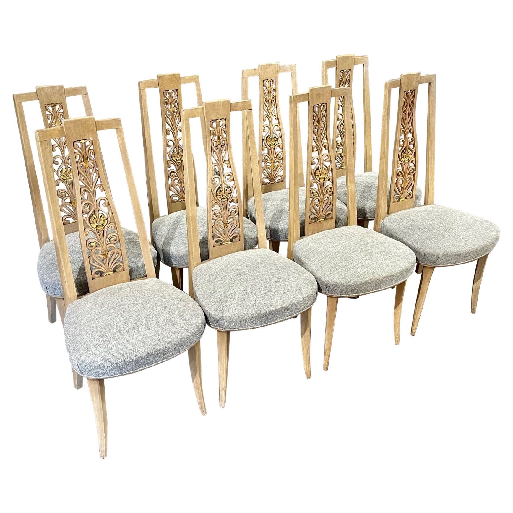 Set von 8 französischen handgeschnitzten Vintage-Esszimmerstühlen mit hoher Rückenlehne