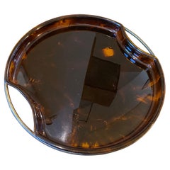 1970s Guzzini Mid-Century Modern Brass and Fake Tortoise Lucite Round Tray