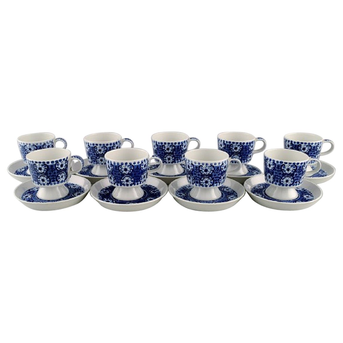 Raija Uosikkinen for Arabia, 9 Ali Porcelain Coffee Cups with Saucers For Sale
