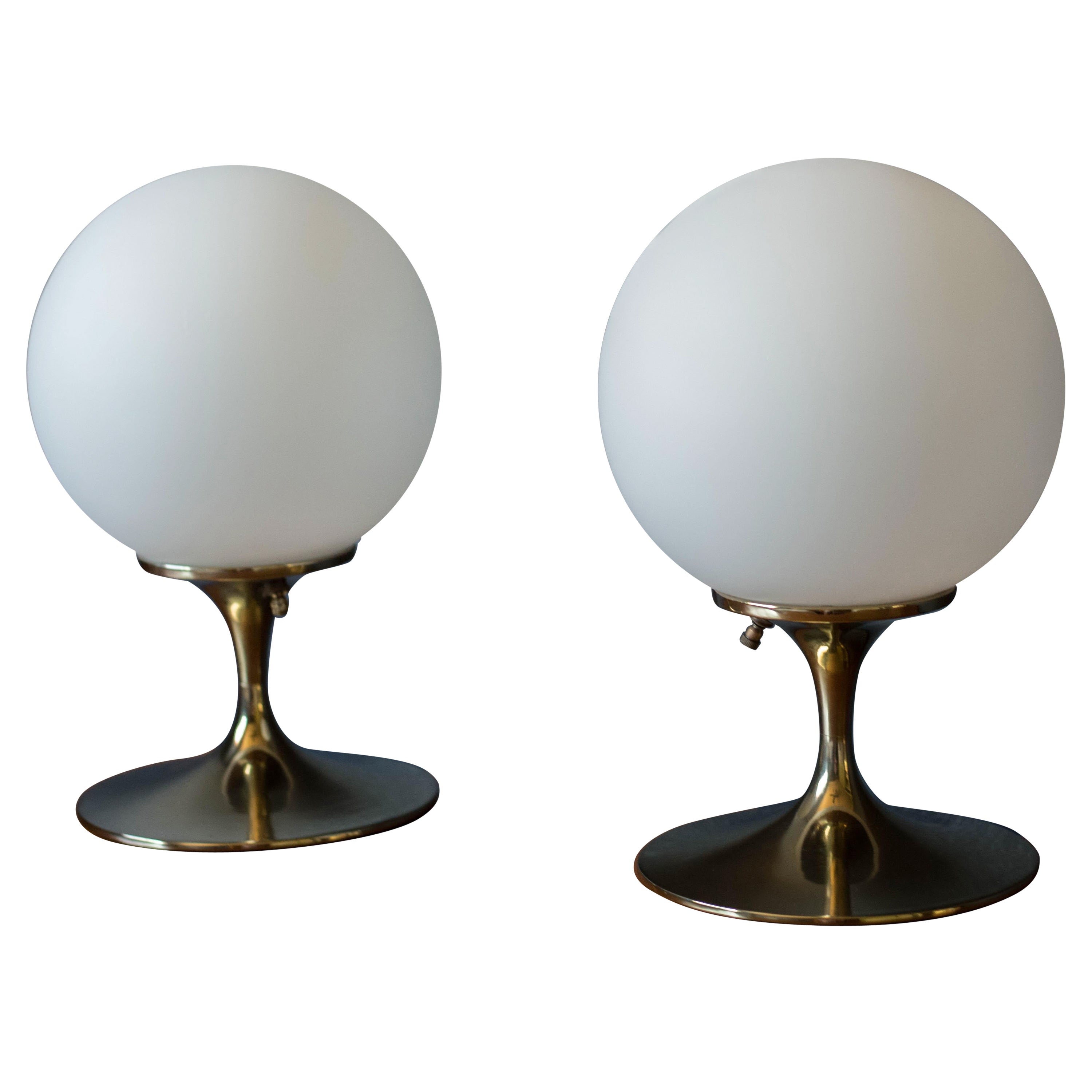 Vintage Pair of Sculptural Brass Round Globe Table Lamps by Laurel