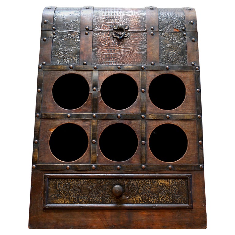 19th Century English Mounted Pine Cellarette Wine For Sale at