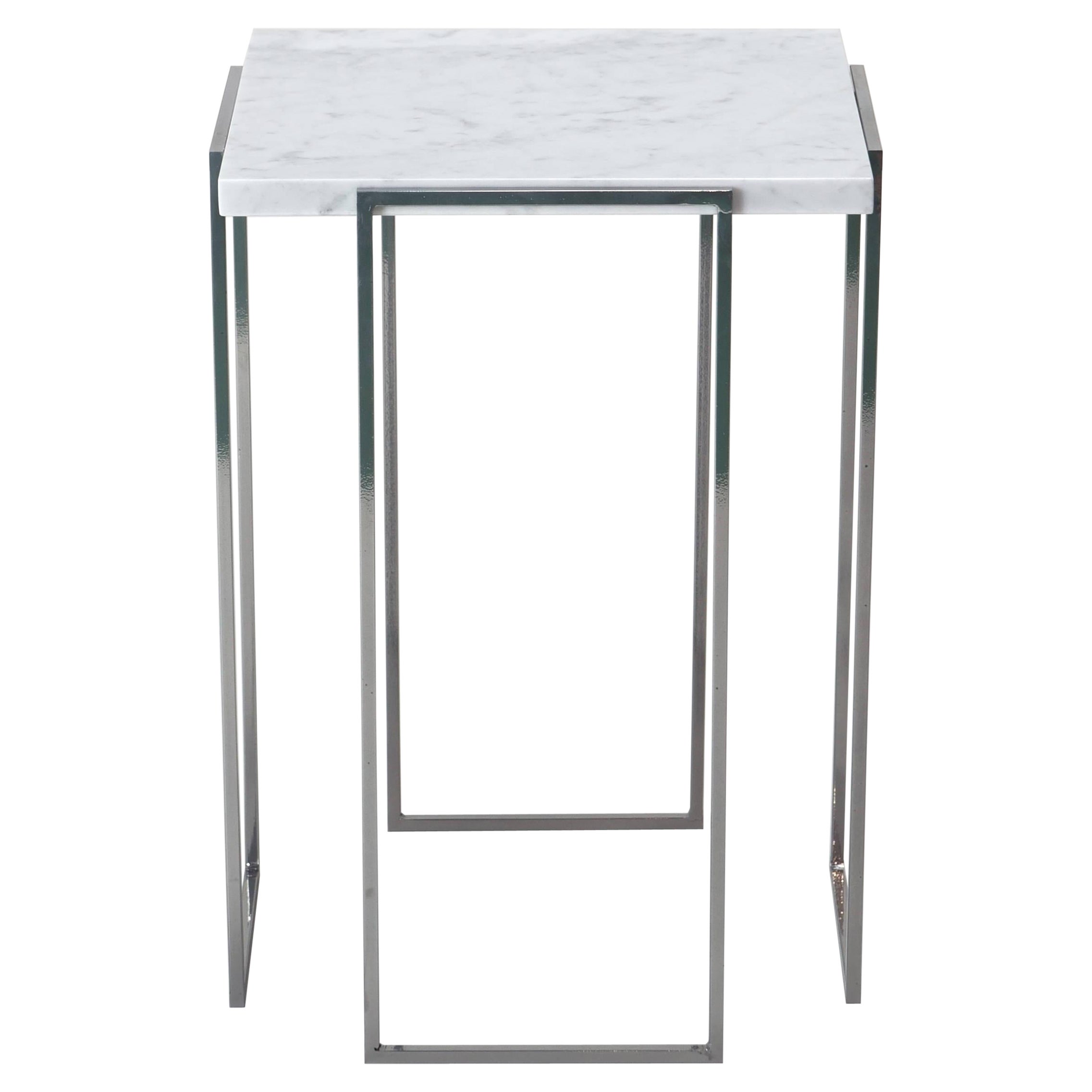 Kaus Cromo, Table d'appoint en marbre de Carrare Par DFdesignlab Fait à la main en Italie
