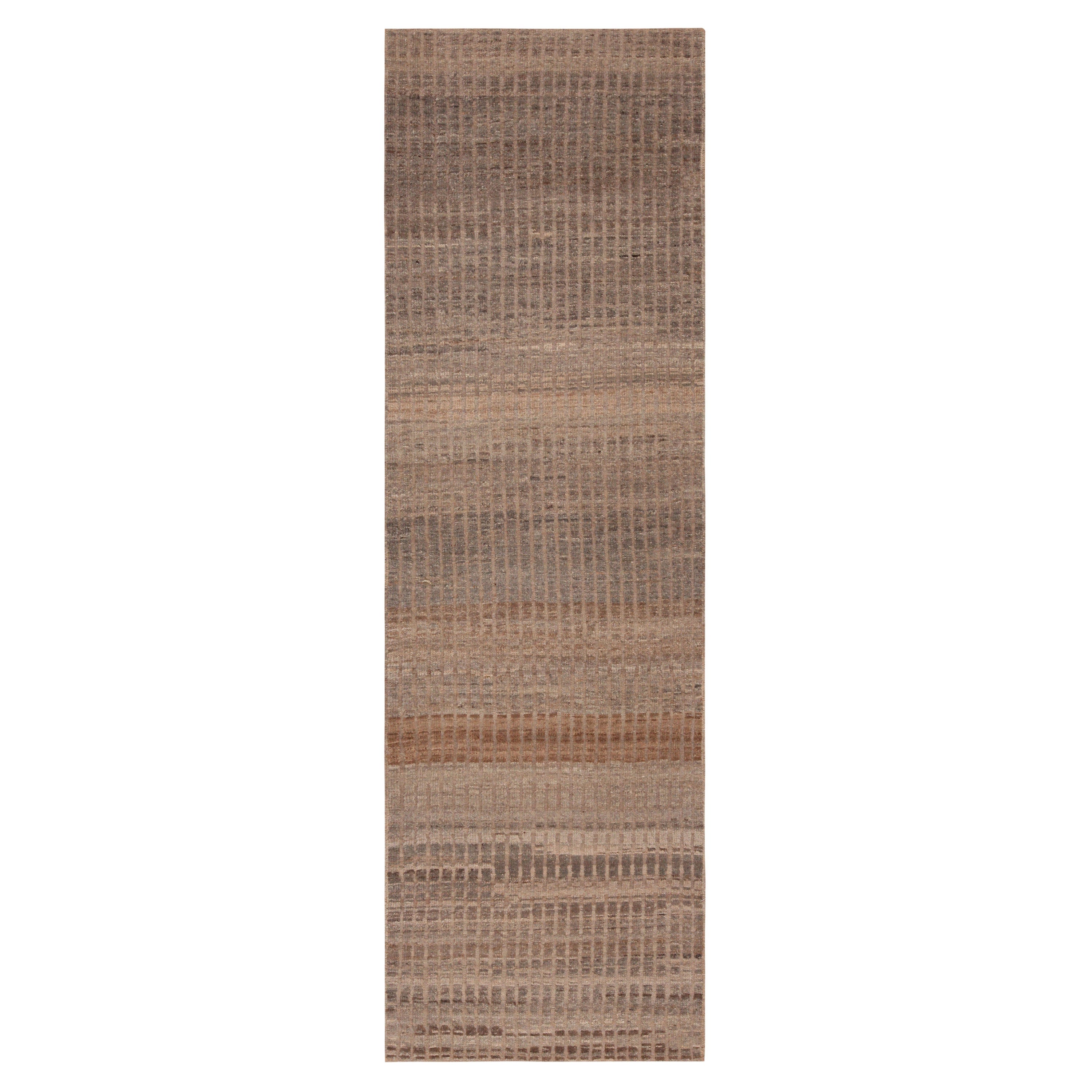 Nazmiyal Collection Earthy Tones Modern Moroccan Rug. 3 ft x 9 ft 8 in  For Sale