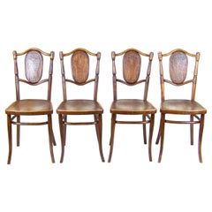 Vier Stühle Thonet Nr.113, seit 1907