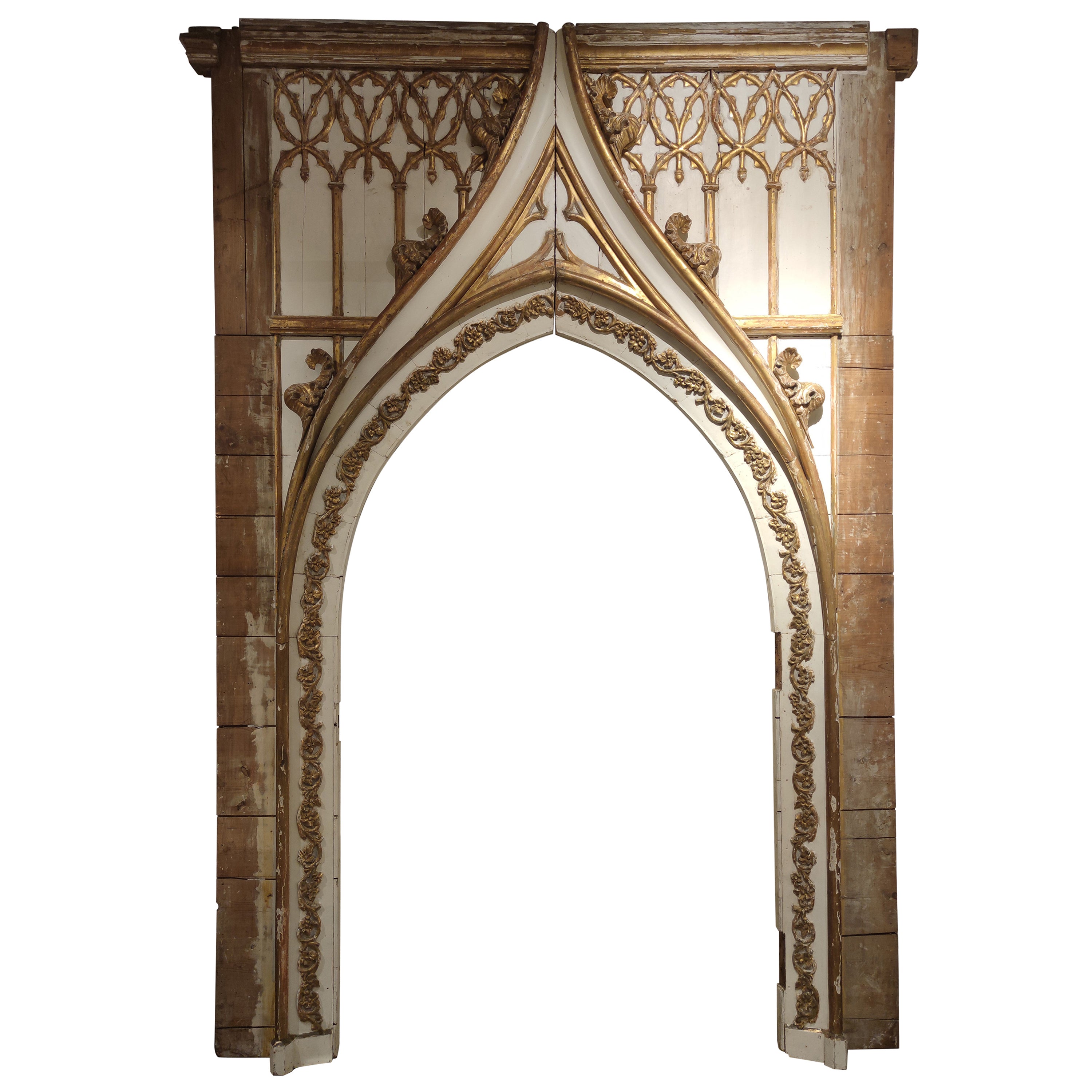 19th Century, Spanish Neogothic Hand-Carved and Polychromed Wooden Arch For Sale