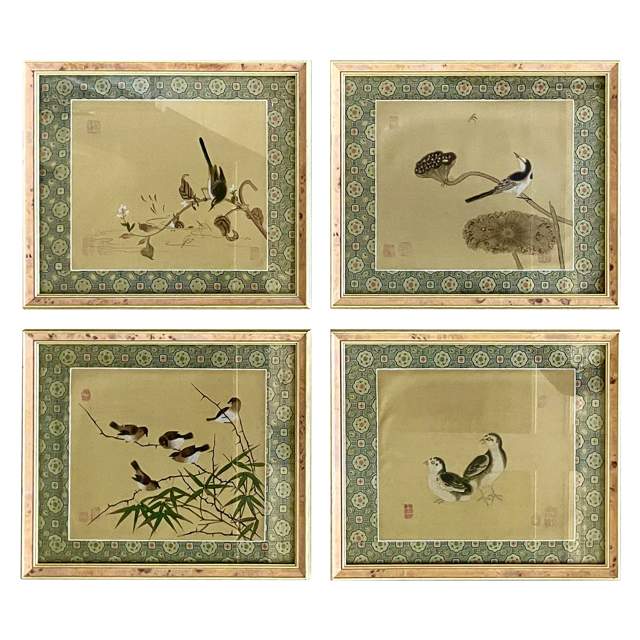 Set von vier gerahmten chinesischen Seidenblumen- und Vogelgemälden